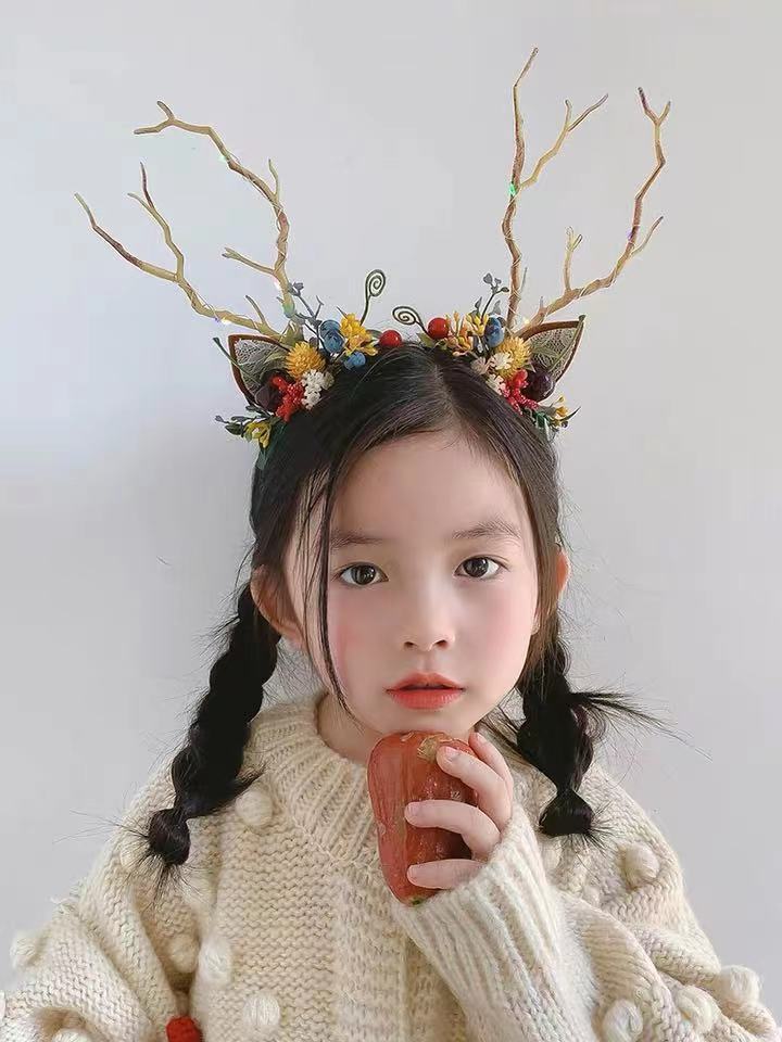 New Christmas Antlers Headband Internet Celebrity Same Christmas Headband Luminous Flashing Light Headdress Mori Style Headband Wholesale New Christmas Antlers Headband Internet Celebrity Same Christmas Headband Luminous Flashing Light Headdress Mori Style Headband Wholesale