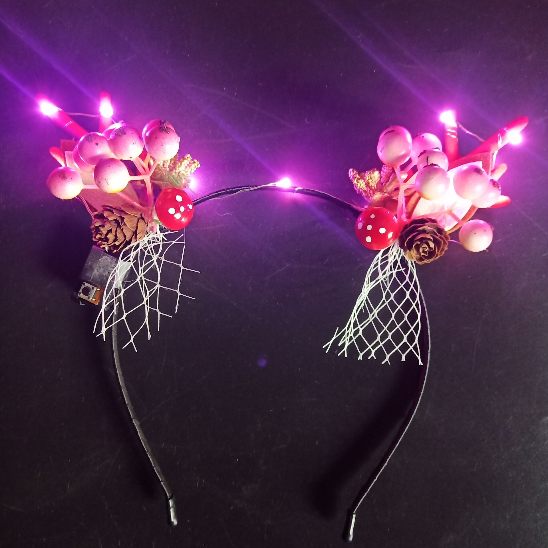 Luminous Antlers Headband Cross-Border New Arrival Christmas Headband Elk Berry Cat Ears Headdress Factory Wholesale Luminous Antlers Headband Cross-Border New Arrival Christmas Headband Elk Berry Cat Ears Headdress Factory Wholesale
