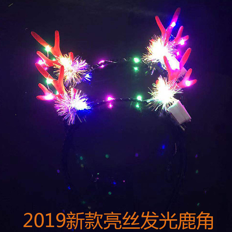 2019 New Bright Silk Luminous Antlers LED Light Flash Antlers Christmas Headwear Stall Night Market Hot Sale Products