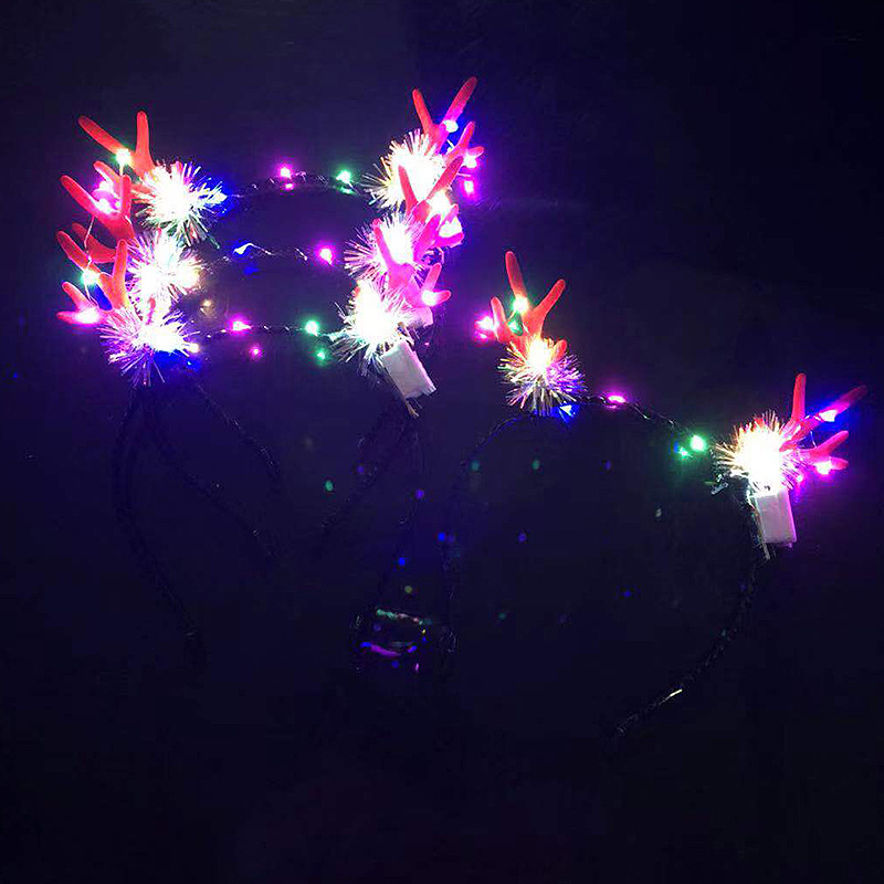 2019 New Bright Silk Luminous Antlers LED Light Flash Antlers Christmas Headwear Stall Night Market Hot Sale Products