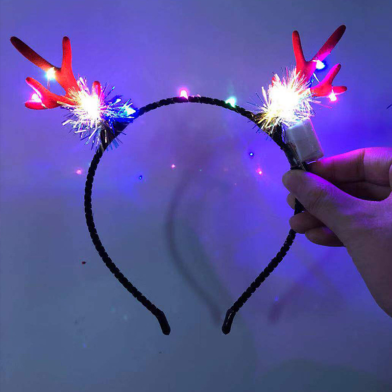2019 New Bright Silk Luminous Antlers LED Light Flash Antlers Christmas Headwear Stall Night Market Hot Sale Products