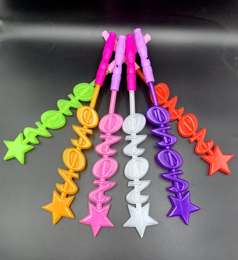 Booth hot style 2020 magic glow stick New Year's eve stick LED glow stick children's toy flash stick Booth hot style 2020 magic glow stick New Year's eve stick LED glow stick children's toy flash stick