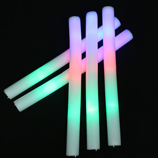 2018 New Fashion Concert Small Glow Stick party ball plastic small Stick toy manufacturers wholesale