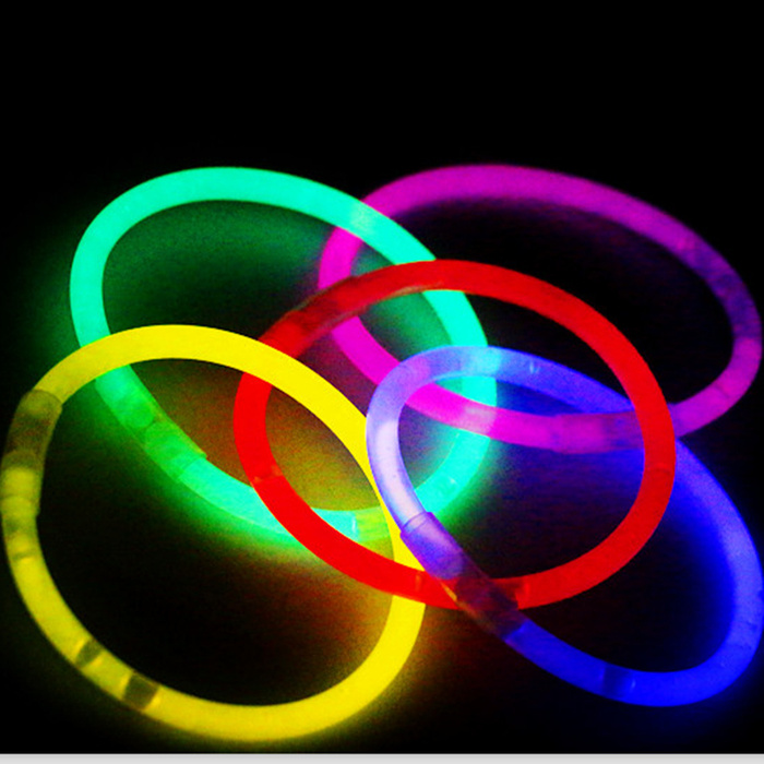 Our silver bar glow stick bracelets noctilucent stick concert flash toys factory direct sale Our silver bar glow stick bracelets noctilucent stick concert flash toys factory direct sale
