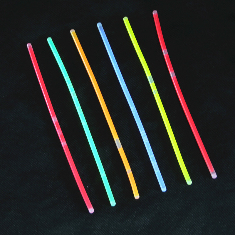 Night market stall 15 sticks of domestic children's toys set liquid light sticks glow stick