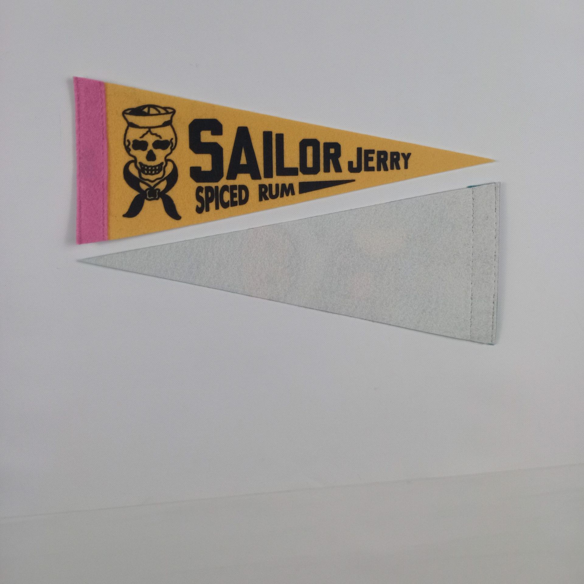Customized 300G Felt Cloth Pennant Advertising Banner Advertising Bunting Starting from Low Order Quantity Triangle Flag
