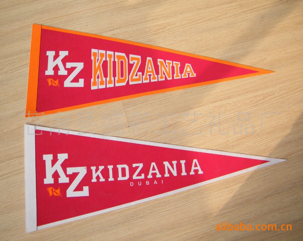 Customized 300G Felt Cloth Pennant Advertising Banner Advertising Bunting Starting from Low Order Quantity Triangle Flag