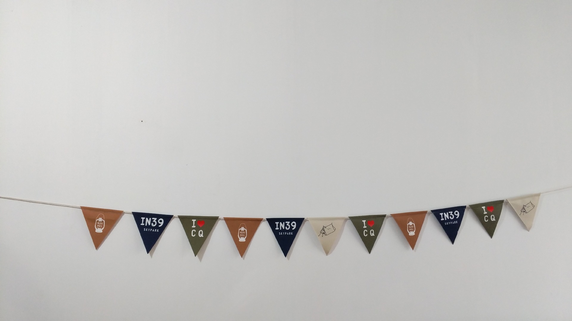 Customized Canvas Triangle Flag Outdoor Rcoration String Flags Triangle Flag