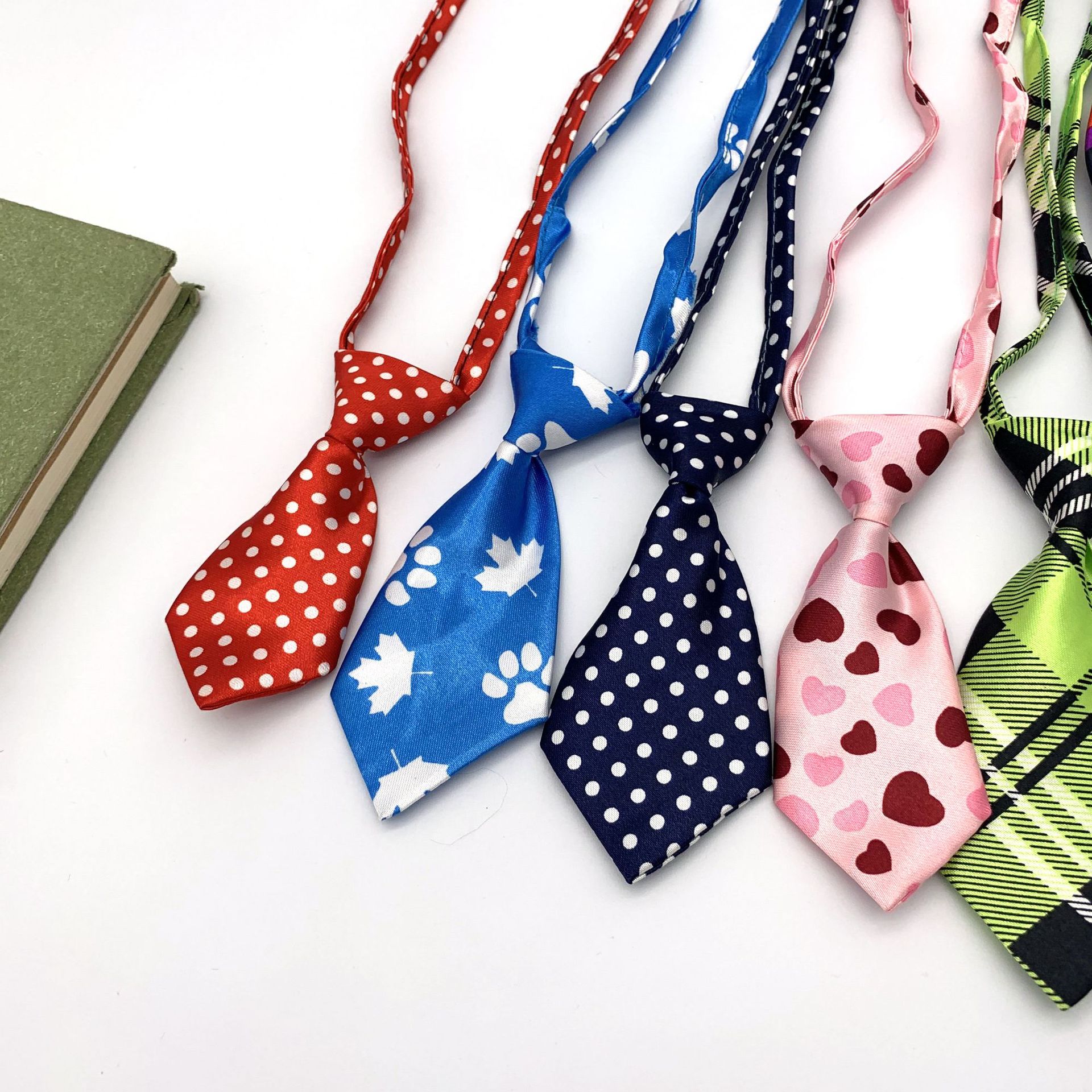 Pet Tie Dogs and Cats Tie Dog Cat Ornament Bow Tie Adjustable Pet Supplies Cross-Border Preferred