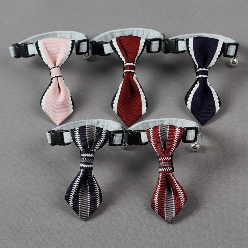 In Stock Wholesale Pipitao Dog Cat Gentleman Collar Pet Accessories Triangular Binder Korean Style Pet Tie with Bell