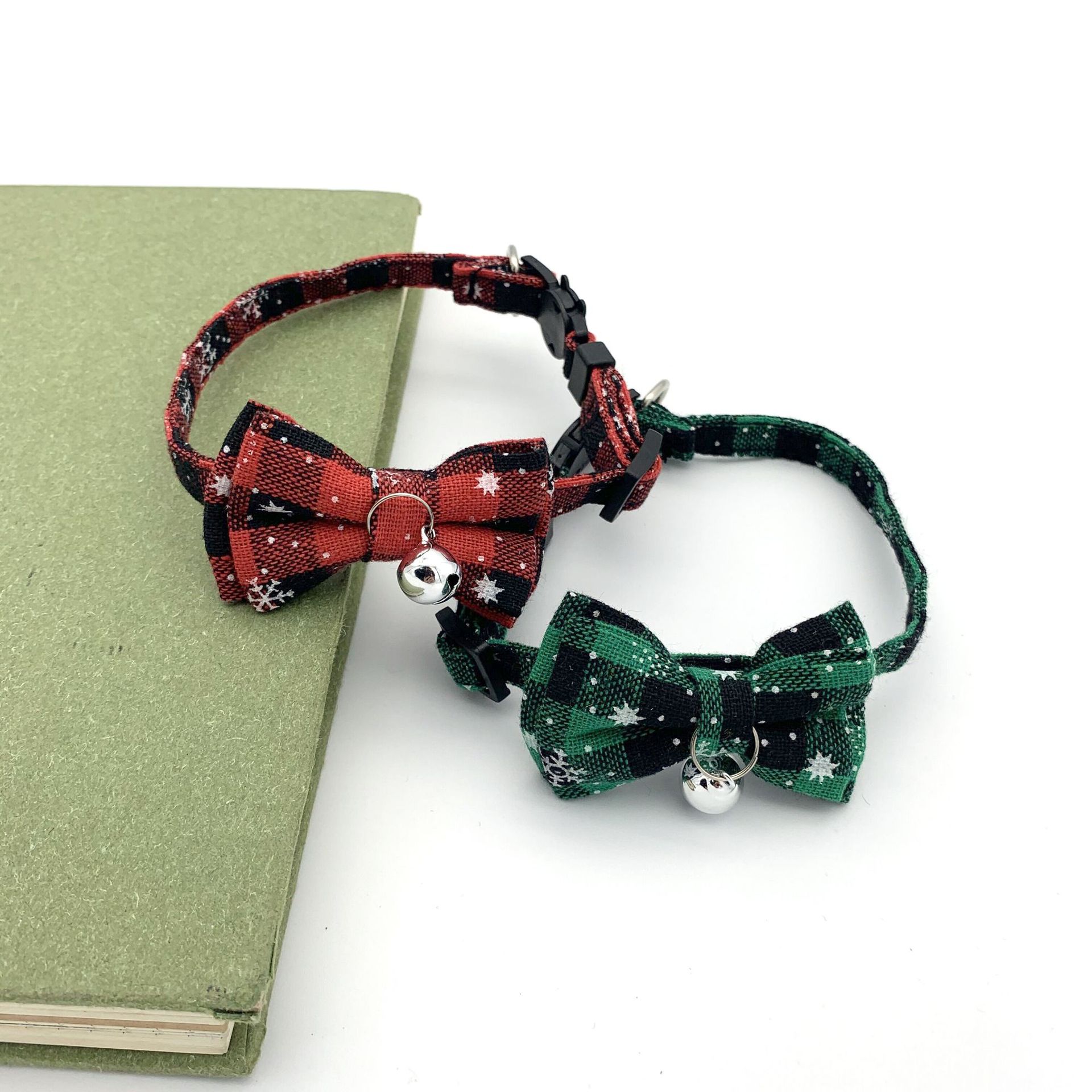 2021 New Plaid Collar Pet Bell Collar Bow Patch Christmas Style Cat Dog Collar Cross-Border 2021 New Plaid Collar Pet Bell Collar Bow Patch Christmas Style Cat Dog Collar Cross-Border