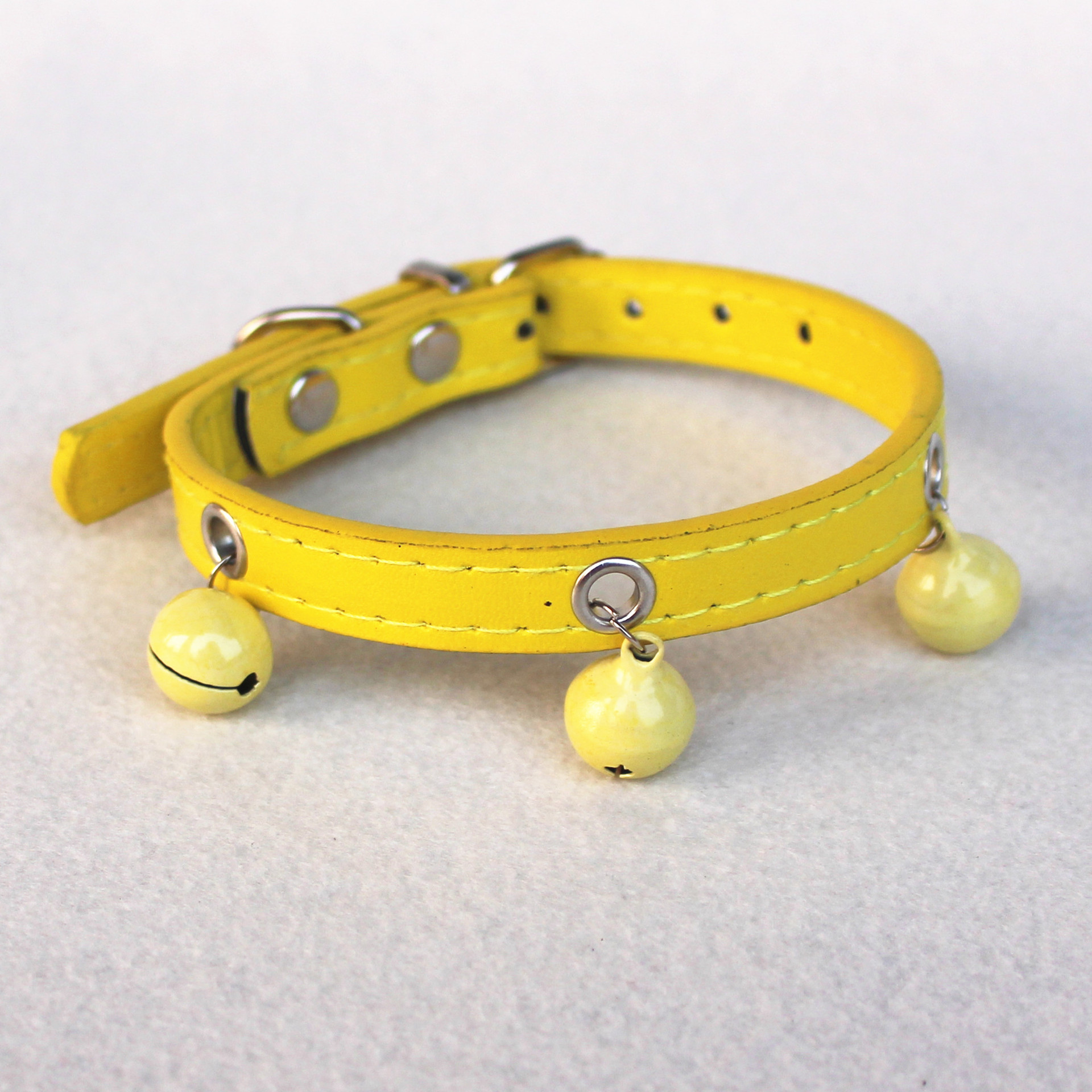 Pet Bell Collar PU Leather Paint Bell Fashion Candy Color Bite-Proof Protector Dogs and Cats Hand Holding Rope Pet Bell Collar PU Leather Paint Bell Fashion Candy Color Bite-Proof Protector Dogs and Cats Hand Holding Rope