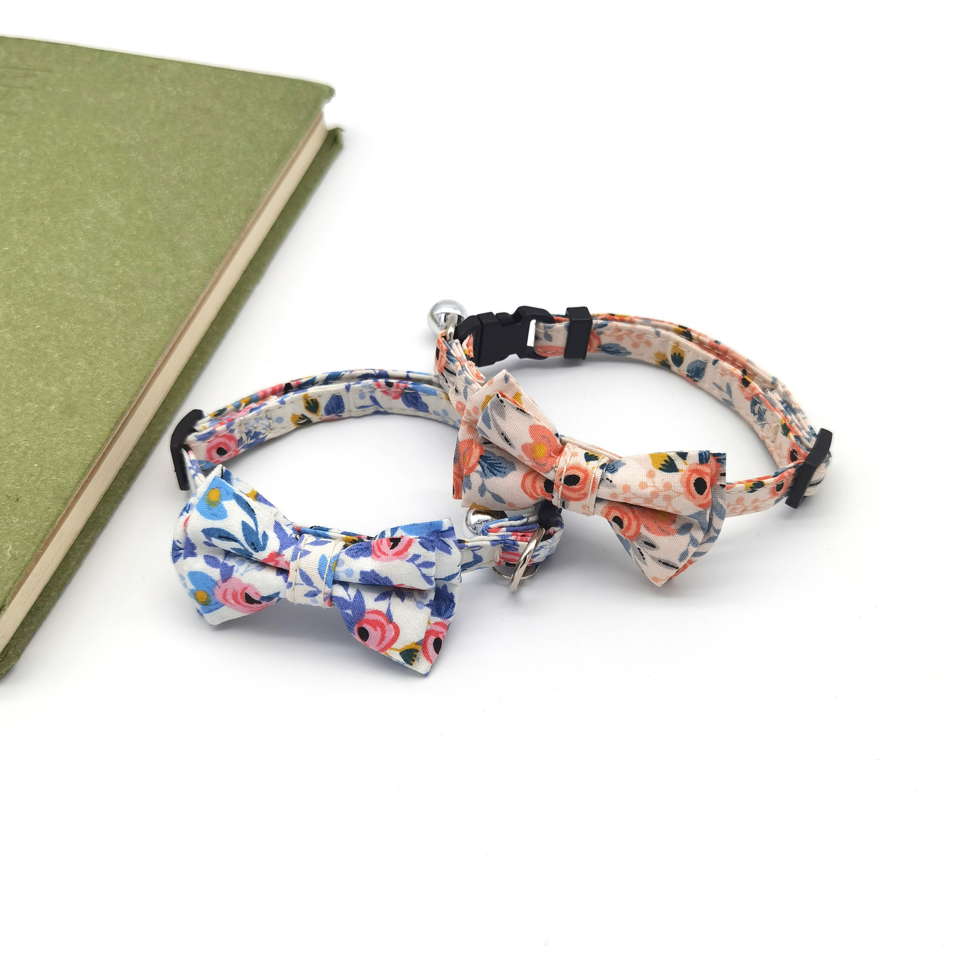 2021 New Floral Plaid Collar Pet Bell Collar Cat Bow Collar Cross-Border Recommended Cat Collar