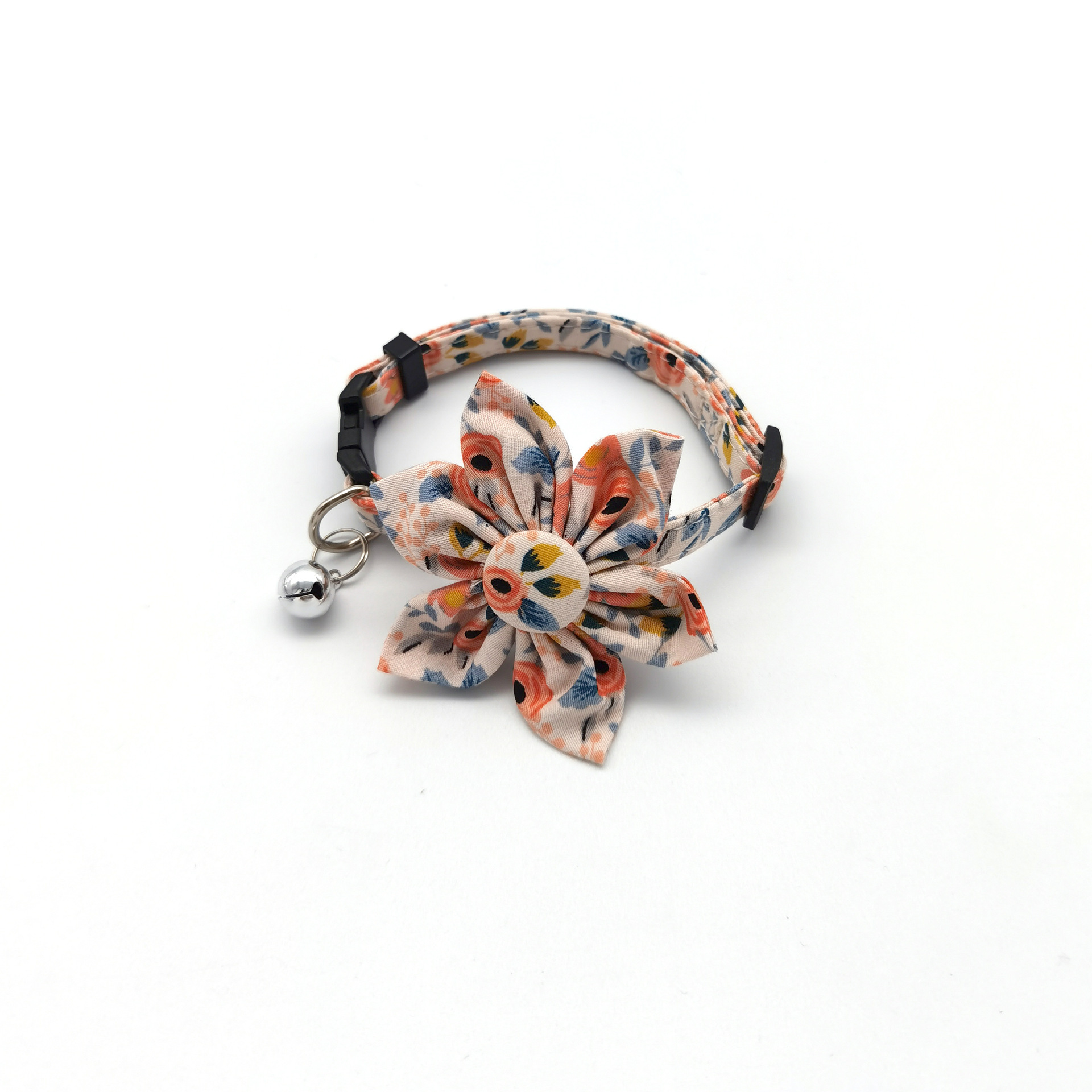 2021 New Floral Pet Plaid Collar Pet Bell Collar Cotton Bow Collar Cute Cat Collar 2021 New Floral Pet Plaid Collar Pet Bell Collar Cotton Bow Collar Cute Cat Collar