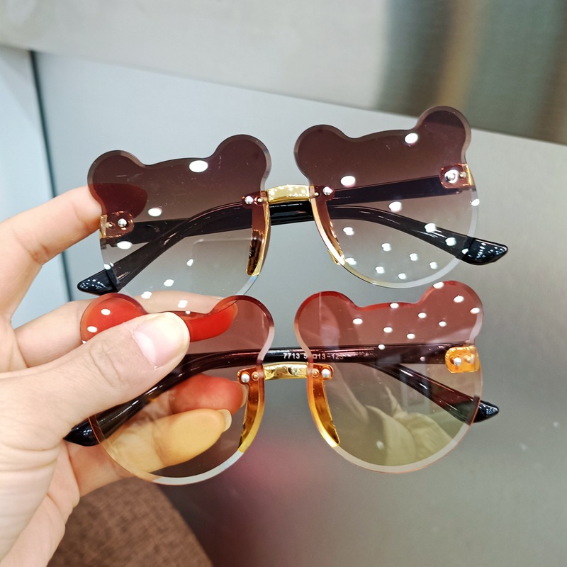 Kids Sunglasses Glasses Trendy Fashion Baby Sunglasses Eyes Girls and Boys Cute Cartoon Flower Toy Glasses Kids Sunglasses Glasses Trendy Fashion Baby Sunglasses Eyes Girls and Boys Cute Cartoon Flower Toy Glasses