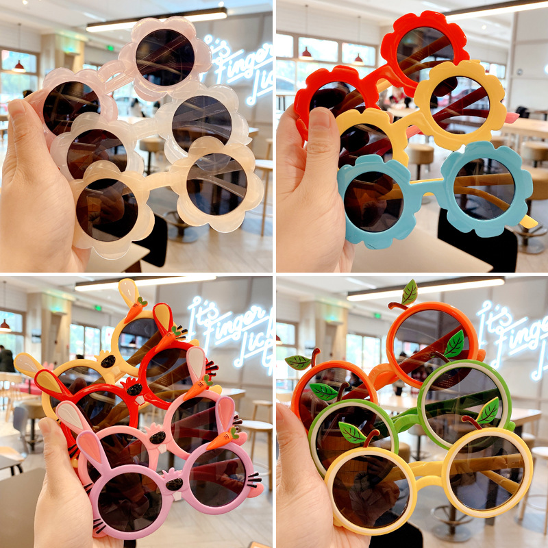 Kids Sunglasses Glasses Trendy Fashion Baby Sunglasses Eyes Girls and Boys Cute Toy Glasses