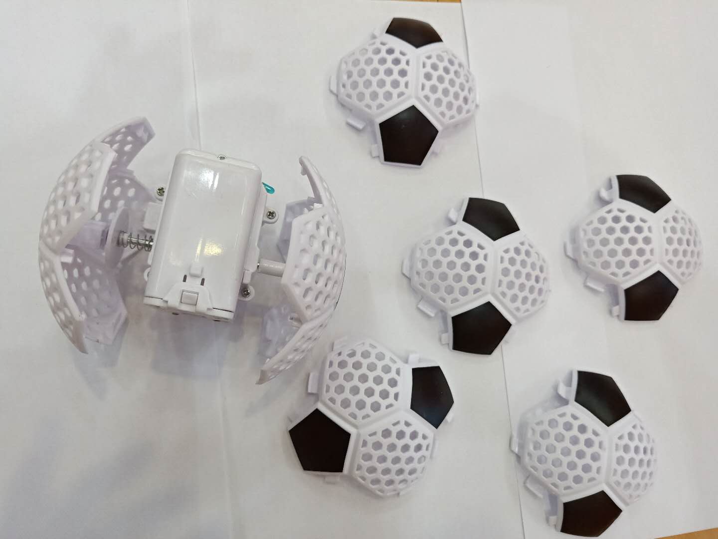 New style bouncy ball football bouncy ball children's toy bouncy ball bouncy ball more intelligence glitter sound light New style bouncy ball football bouncy ball children's toy bouncy ball bouncy ball more intelligence glitter sound light