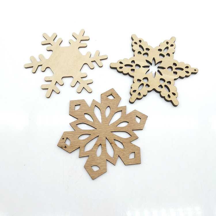 Snowflake Brick Laser Hollow Carved Wooden Snowflake Dongguan Factory Shipment Laser Cutting Wooden Christmas Pendant