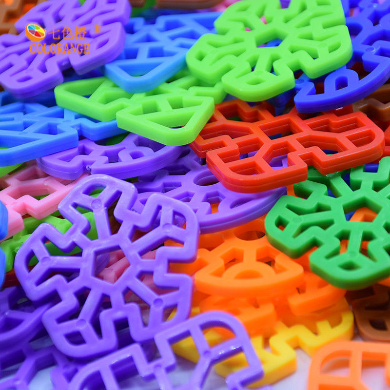 Snowflake Building Blocks Assembled Kindergarten Boys and Girls Educational Baby Toys 3-6 Years Old Snowflake Brick