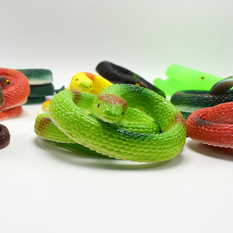 prank Toy Soft Rubber Simulation Snake Toy Cobra Fake Snake Spider Scorpion Toy Prank Scary Whole Person Toy prank Toy Soft Rubber Simulation Snake Toy Cobra Fake Snake Spider Scorpion Toy Prank Scary Whole Person Toy