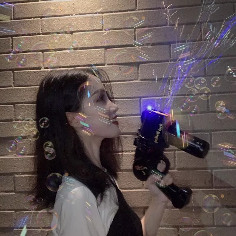 Internet Hot Factory Wholesale Electric Bubble Maker Six Holes out Bubble Gun Stage Bar Wedding Bubble Toys
