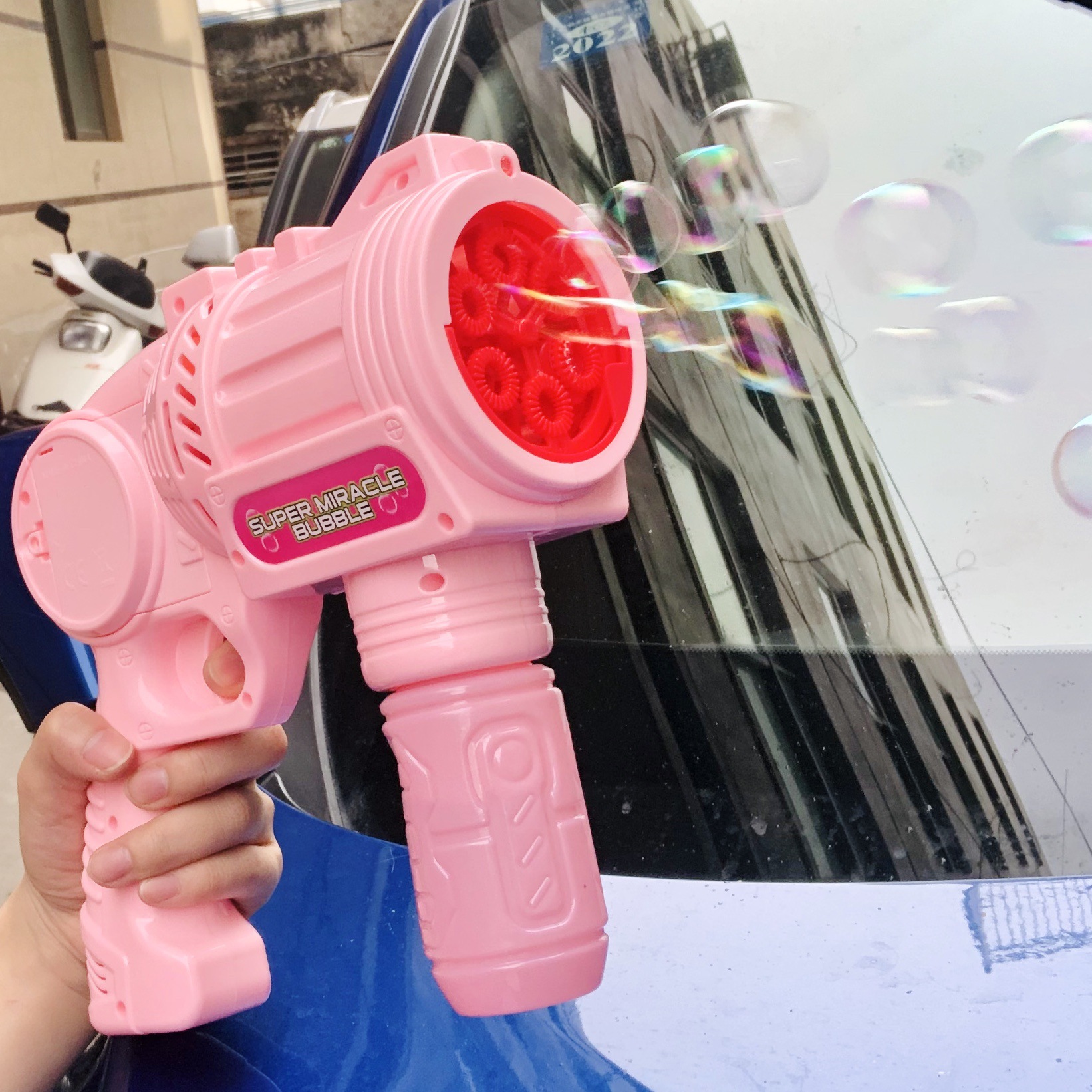 Tiktok Same Style Black Bubble Gun Six-Hole Massive Continuous Bubble Blowing Large Bubble Machine Children's Stall Wholesale Toys Tiktok Same Style Black Bubble Gun Six-Hole Massive Continuous Bubble Blowing Large Bubble Machine Children's Stall Wholesale Toys