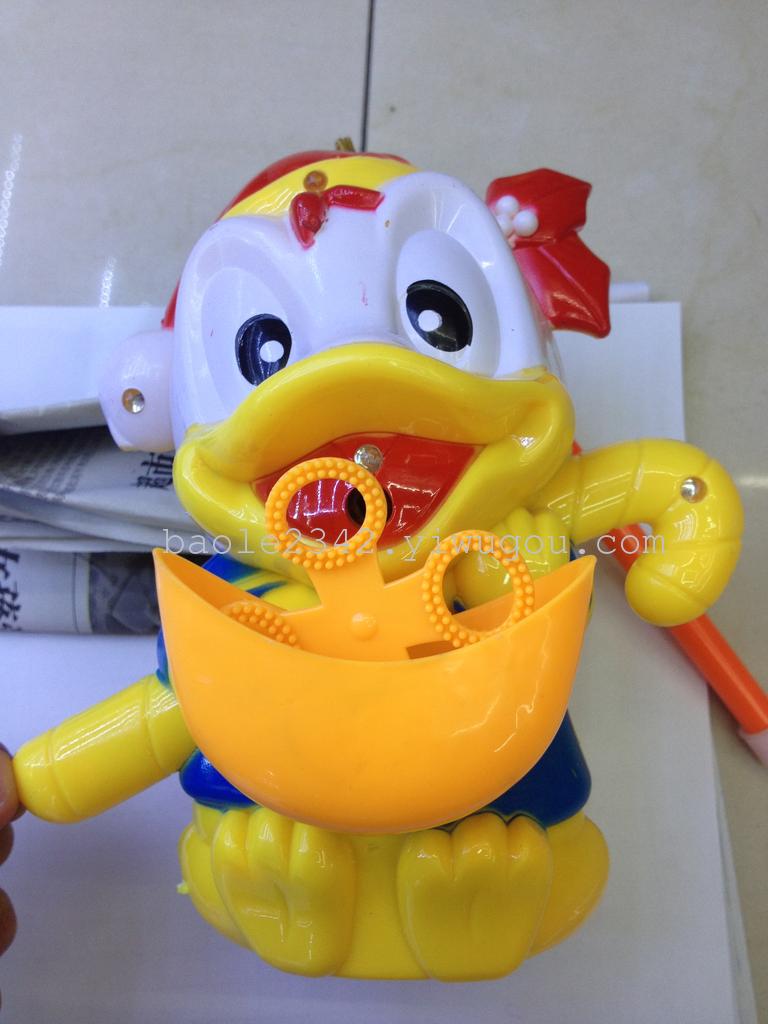 The new Donald Duck bubble gun
