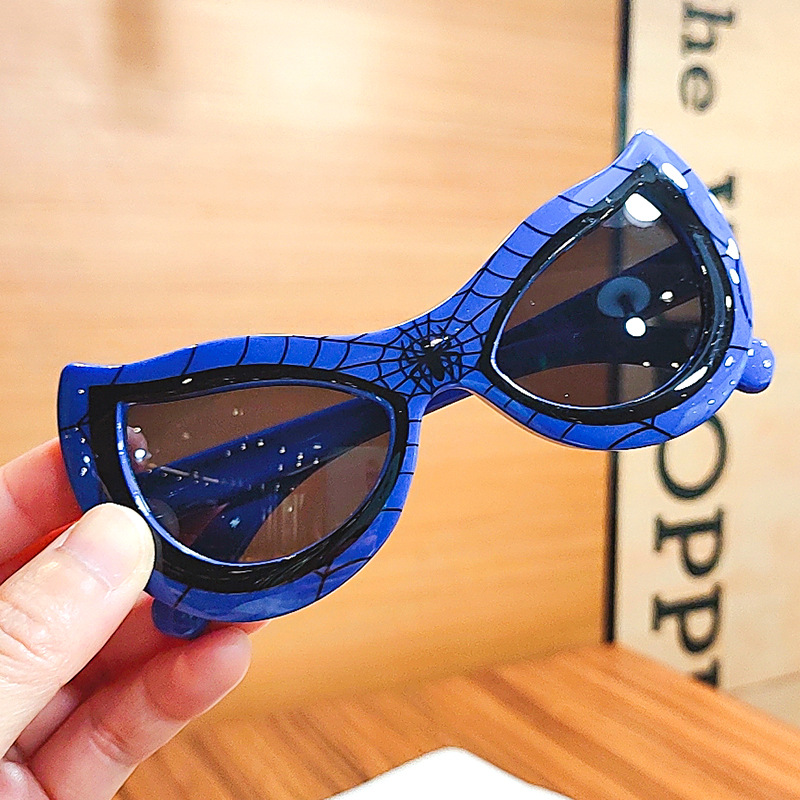 Kid's Eyewear UV-Proof Sunglasses Spider-Man Sunscreen for Boys Sunglasses Toy Glasses Kid's Eyewear UV-Proof Sunglasses Spider-Man Sunscreen for Boys Sunglasses Toy Glasses