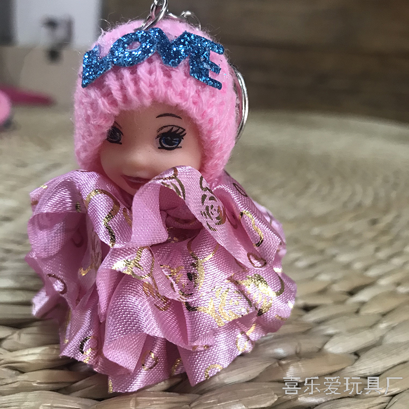 Web celebrity girls toy barbie mini gummy doll 8 cm with a hat surprise doll key pendant