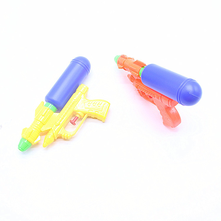 Toy water gun summer beach water gun wholesale summer street hot selling small gifts new gifts