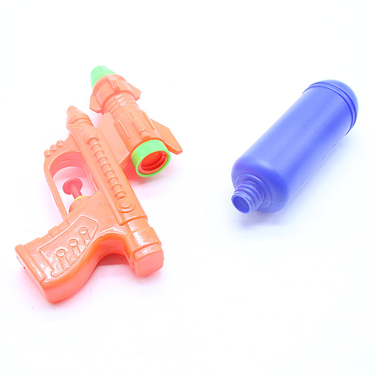 Toy water gun summer beach water gun wholesale summer street hot selling small gifts new gifts