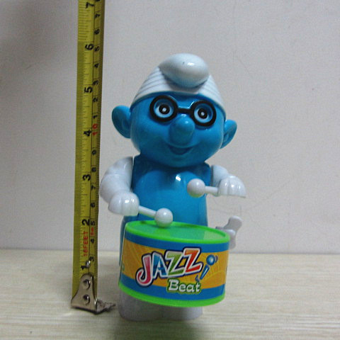 Upper chain knock on the drum toy The Smurfs 2228-5 Upper chain knock on the drum toy The Smurfs 2228-5