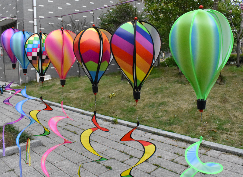 Outdoor Hanging Rainbow Hot Air Balloon Rotating Colorful Wind Bar Scenic Spot Windmill Festival Kindergarten Decorations Arrangement Ornaments Outdoor Hanging Rainbow Hot Air Balloon Rotating Colorful Wind Bar Scenic Spot Windmill Festival Kindergarten Decorations Arrangement Ornaments