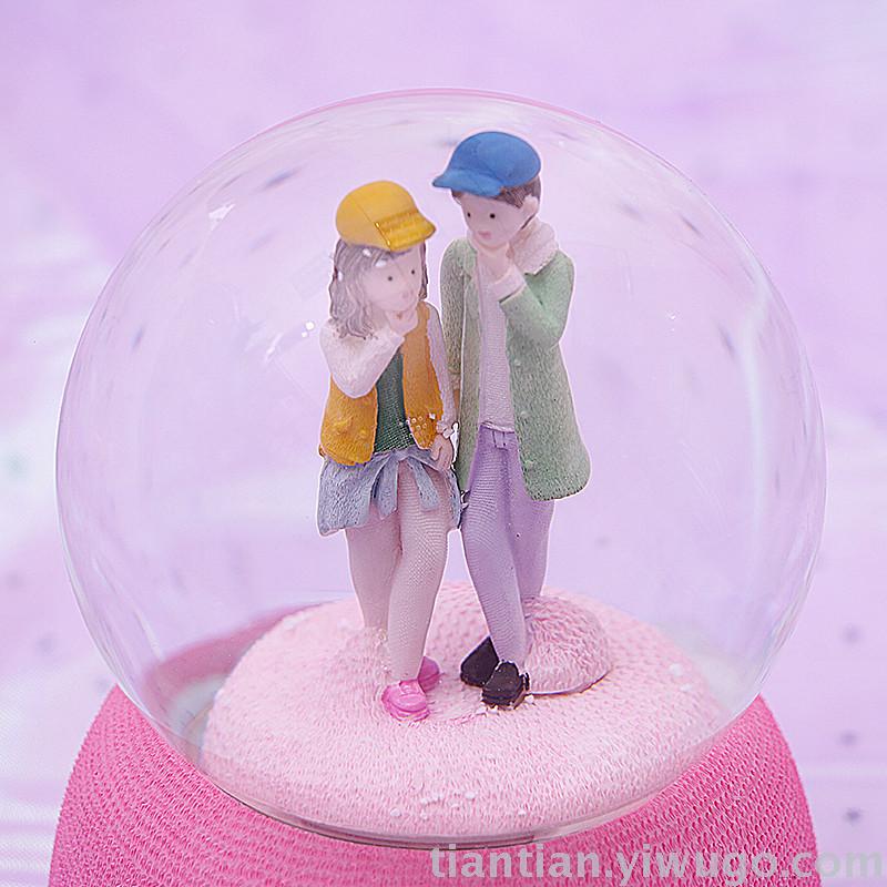 Resin Craft Presents a Stylish men&#039;s and women&#039;s Crystal Ball Box dream luminous snowflakes Music Box