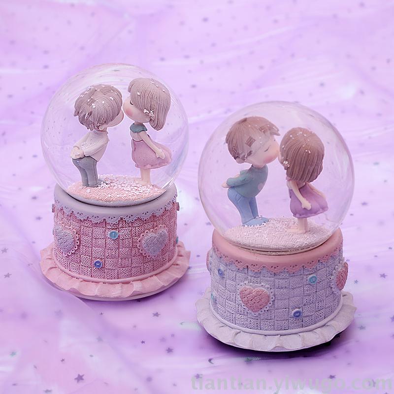 Resin craft Presents a couple&#039;s Crystal Ball music box Dreamy Glow Snowflake music Box Birthday Present