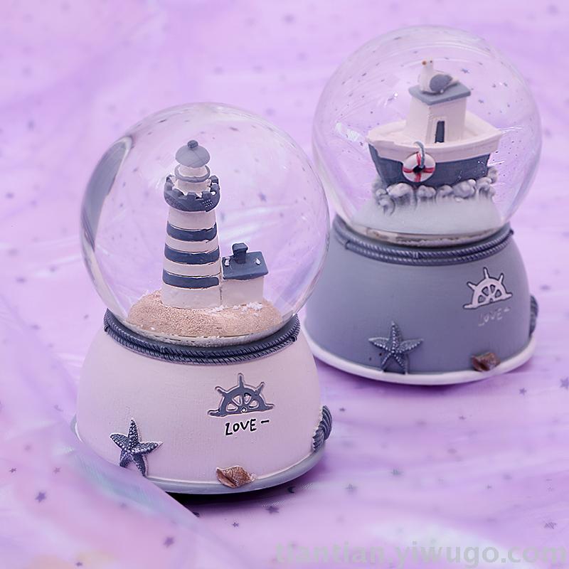 The whole family has excellent presents a couple holding hands with a crystal ball music box dreamlike glow Snowflake music box The whole family has excellent presents a couple holding hands with a crystal ball music box dreamlike glow Snowflake music box