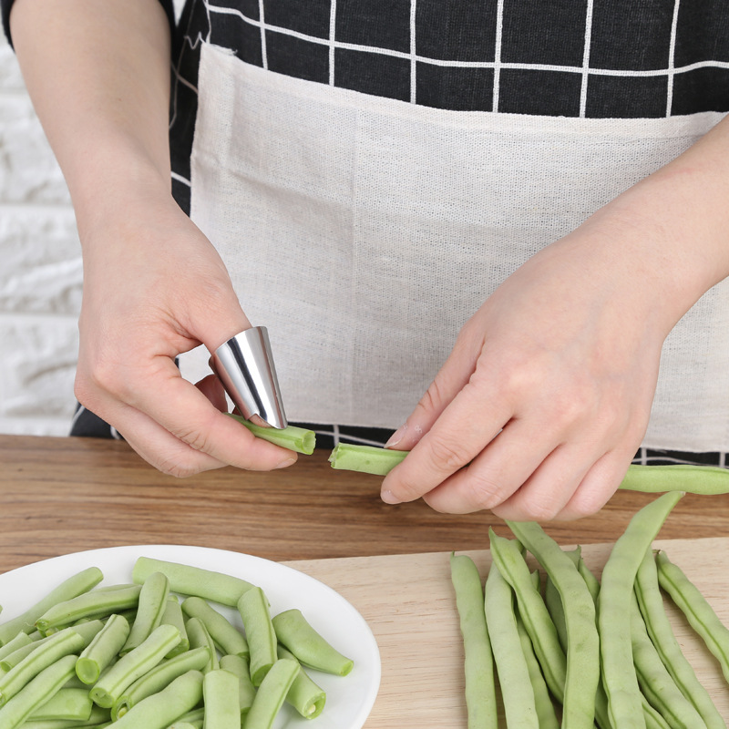 Bean Peeling Artifact Iron Fingernail Cap Dial Rhombus Horn Broad Bean Pine Nuts Pistachio Nutcracker Cut-Proof Finger Protector