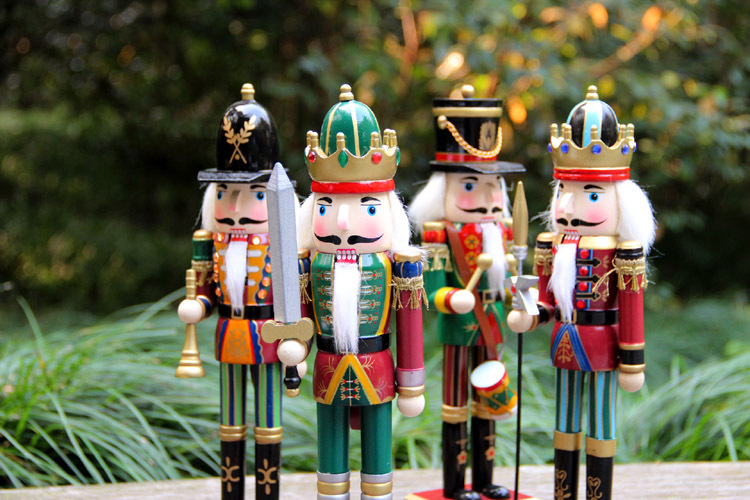 Nutcracker Soldier Puppet Creative Cartoon Character Bookcase Home Desktop Decoration Ornaments Nutcracker Soldiers Nutcracker Soldier Puppet Creative Cartoon Character Bookcase Home Desktop Decoration Ornaments Nutcracker Soldiers