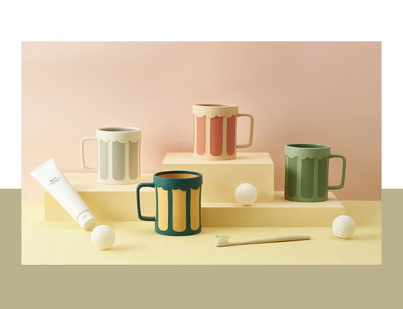 Creative Rotational Trojan Horse Two-Color Cups Household Living Room Bedroom Plastic Mark Cup Large Capacity Handle Water Cup