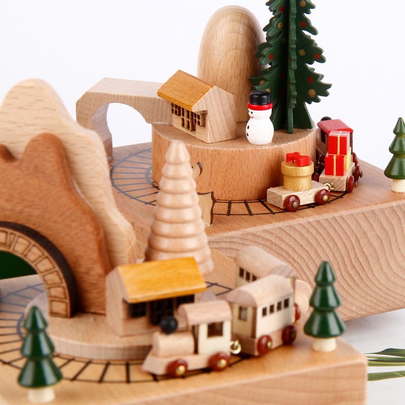 Wooden Trojan Music Box Decoration Children&#039;s Toy Christmas Holiday Creative Gift Hand Train Music Box DIY