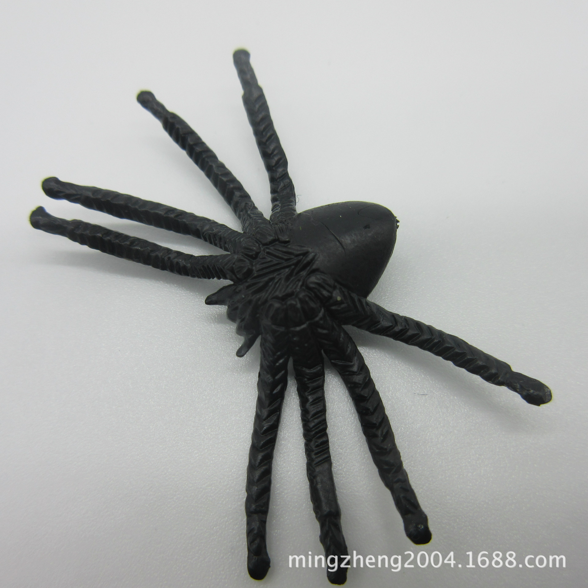 Fake spider halloween spider plastic spider 12 styles can be mixed amazon cross-border toys
