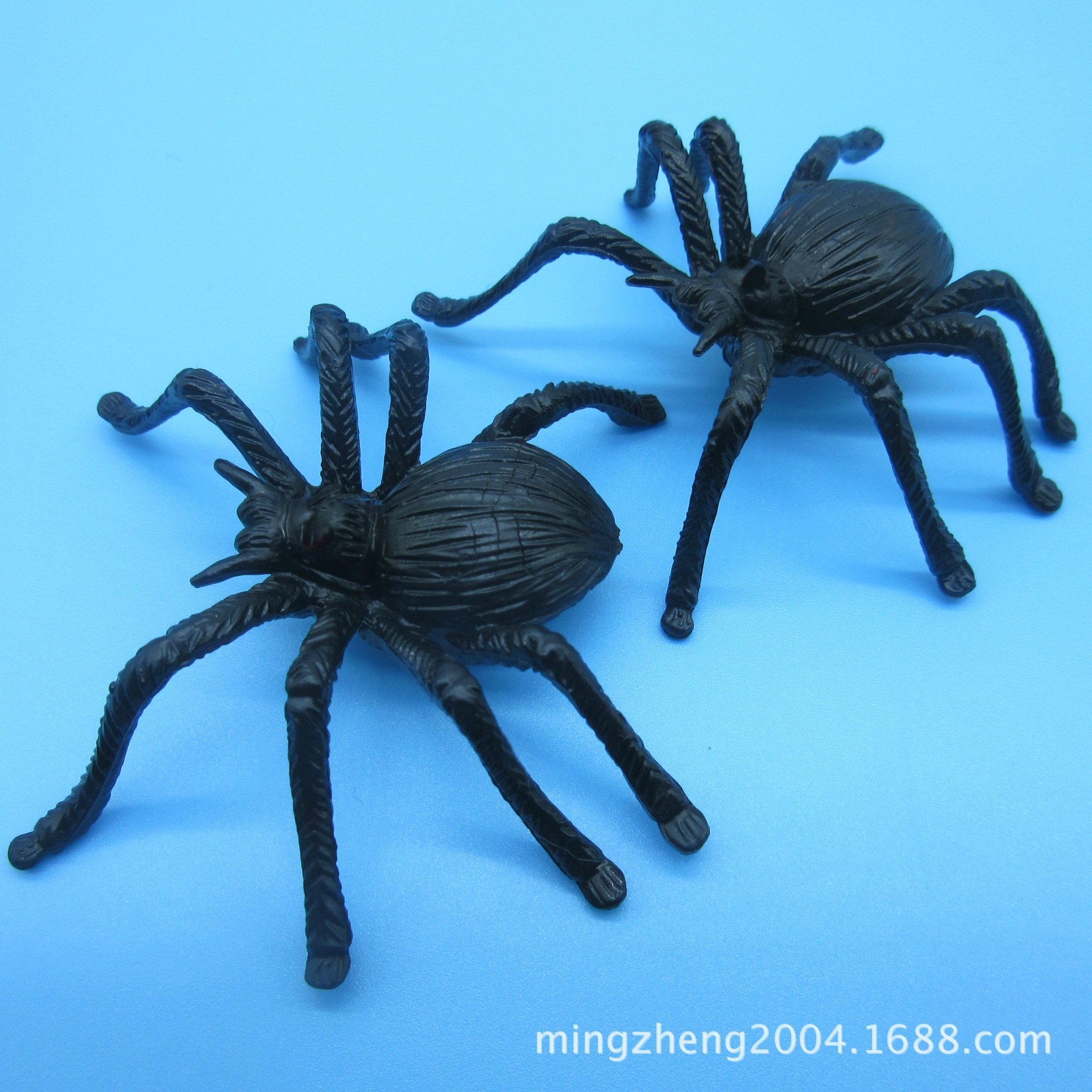 Fake spider halloween spider plastic spider 12 styles can be mixed amazon cross-border toys
