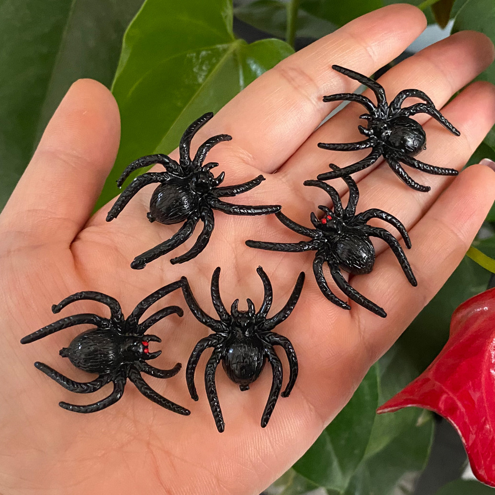 Plastic Small Spider Halloween Haunted House Venue Layout Props Simulation Spider Decoration Spider Plastic Spider Plastic Small Spider Halloween Haunted House Venue Layout Props Simulation Spider Decoration Spider Plastic Spider