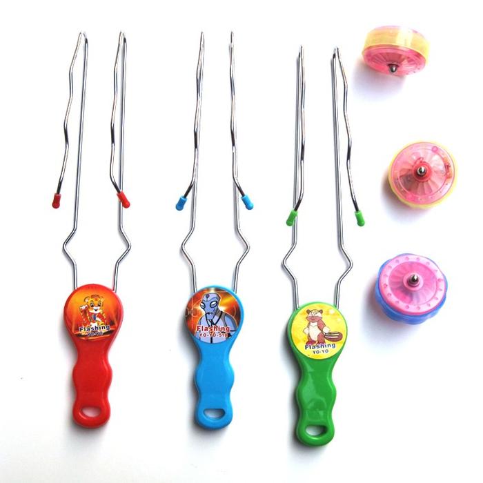 Factory outlets track Yo-Yo/flashing/magic tricks yoyo Yo-Yo YOYO ball light Factory outlets track Yo-Yo/flashing/magic tricks yoyo Yo-Yo YOYO ball light