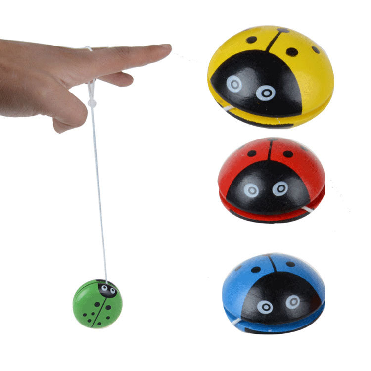 Manufacturers whole children wooden yoyosYoyos YOYO ball children&#039;s creative toy stall
