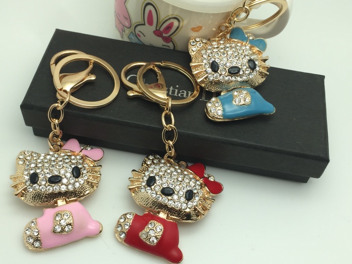 KT cat fashion diamond key buckle crystal drill car hanging bag creative alloy Pendant KT cat fashion diamond key buckle crystal drill car hanging bag creative alloy Pendant