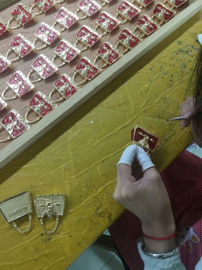 The other diamond metal Meng Meng creative animation and gift car key buckle factory direct sales The other diamond metal Meng Meng creative animation and gift car key buckle factory direct sales