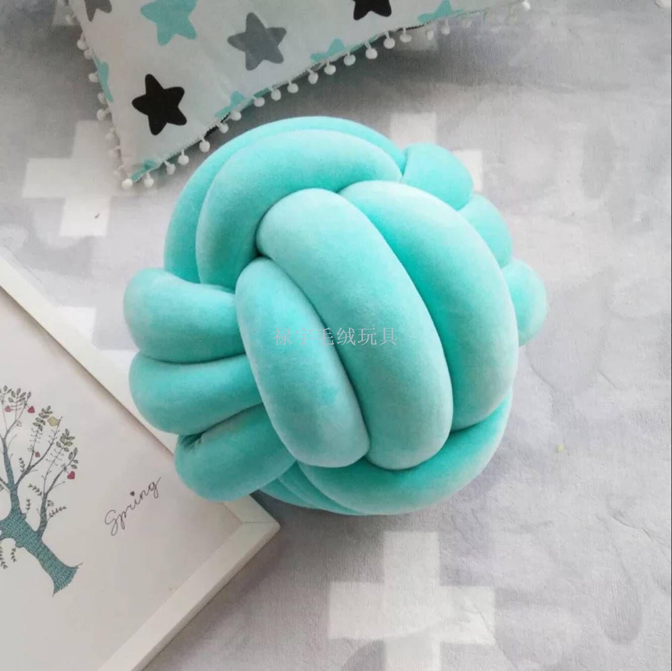 Sets a hot style knotted ball China knotted pillow national big life with a plush toy Sets a hot style knotted ball China knotted pillow national big life with a plush toy