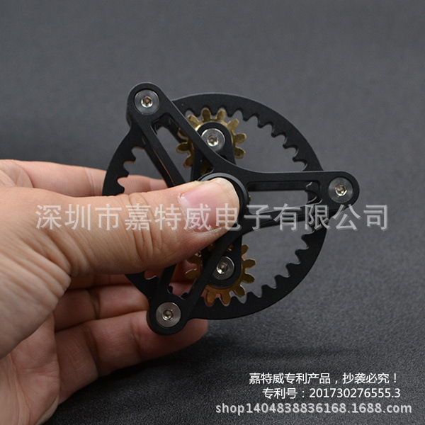 Crazy Nine-Tooth Linkage/9-Red Linkage Fingertip Gyro EDC Hand Spinner in Stock Wholesale Crazy Nine-Tooth Linkage/9-Red Linkage Fingertip Gyro EDC Hand Spinner in Stock Wholesale