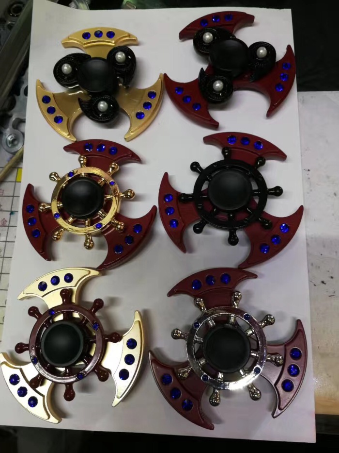 Hand spinner fingertip Gyro Zinc alloy Gyro 2-8 yuan Hand spinner fingertip Gyro Zinc alloy Gyro 2-8 yuan